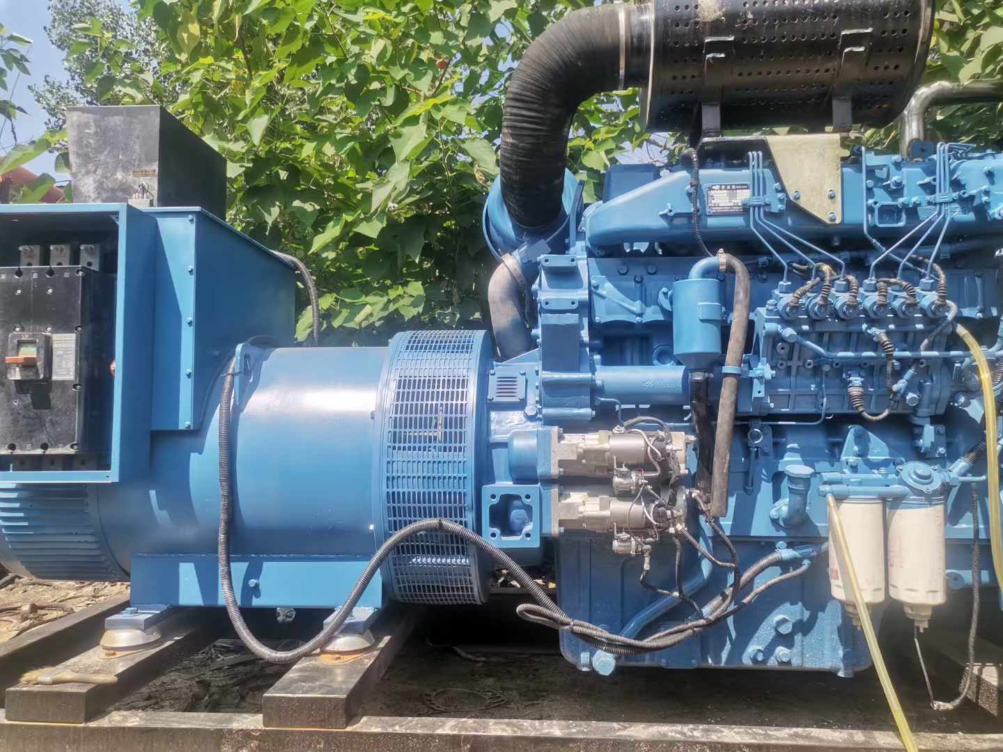 金阳详细说明降低 800kW 柴油发电机输出电流波动的方法
